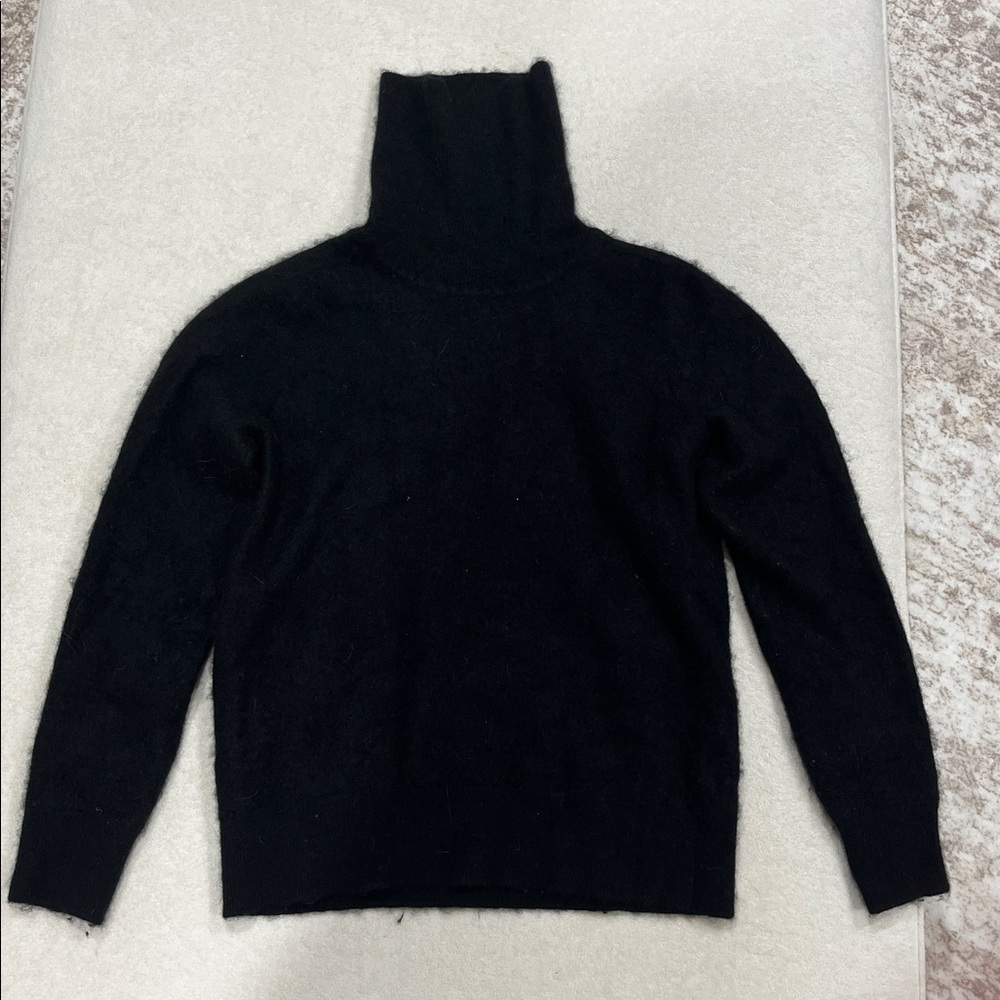 Quince Black Turtleneck Women's Sweater